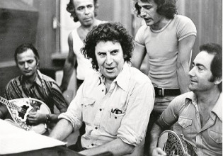 Μίκης Θεοδωράκης – Η είσοδος της Θέρμης παίρνει το όνομα του μεγάλου μουσουργού