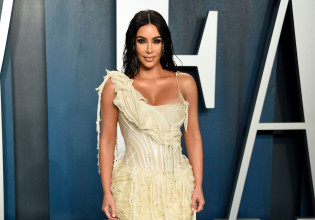 Kιμ Καρντάσιαν – Εξομολογείται το μεγαλύτερο λάθος που κάνει με τα παιδιά της