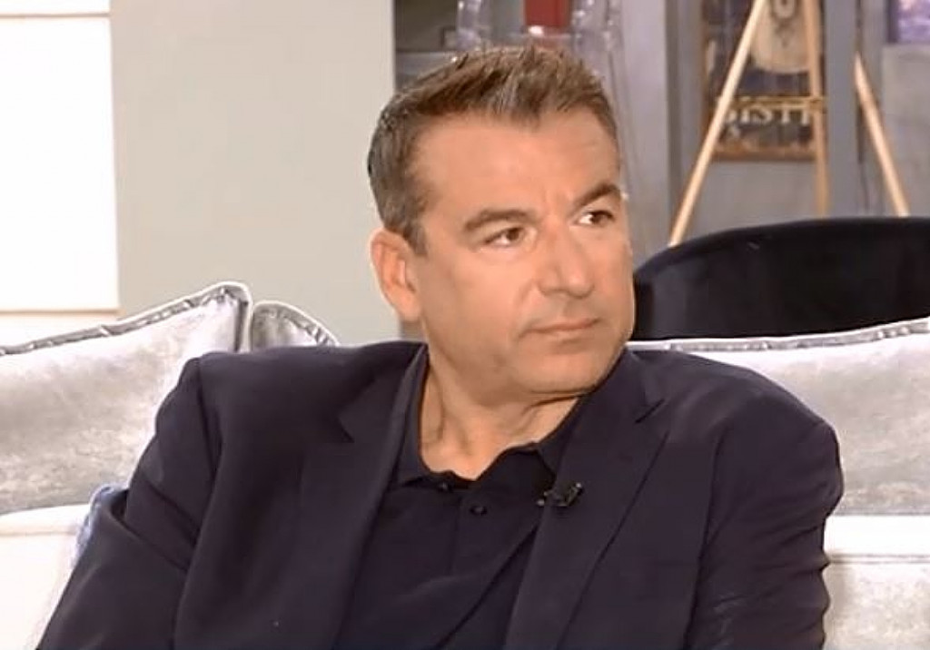 Γιώργος Λιάγκας – Πρωί-πρωί στο σπίτι της Φαίης ο παρουσιαστής – Η φωτογραφία με τις πιτζάμες