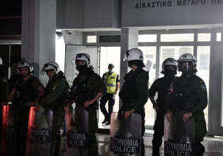 Πέραμα – Τρεις σφαίρες στο σώμα του 20χρονου – Τι δείχνουν τα τραύματά του