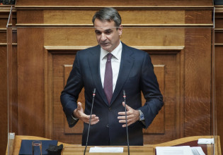 Μητσοτάκης – Αν οι ενήλικοι είχαν εμβολιαστεί στο 95%, αντί του 80%, θα είχαμε λίγο πάνω από 50 διασωληνωμένους