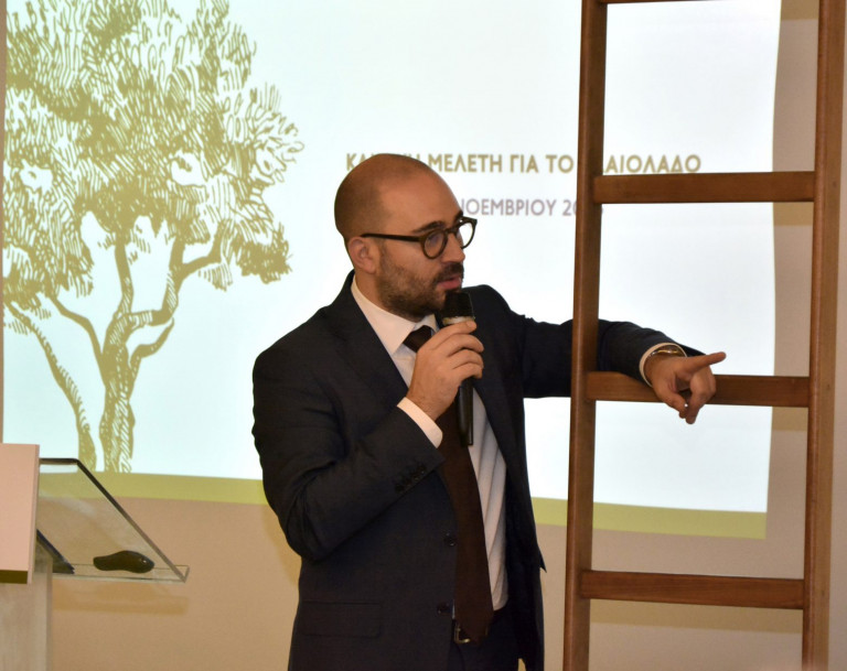 Πέτσας – «Ο πρωθυπουργός δεν δίνει εξηγήσεις σε κανέναν – Δεν υπήρχε περίπτωση να μη διαγράψει τον κ. Μπογδάνο»