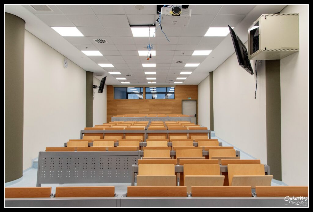 «Αρσιβαρίστες» οι φοιτητές του Πανεπιστημίου Πειραιώς