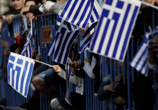 Εξαδάκτυλος – Σωστές οι αποφάσεις για τις παρελάσεις – Τι είπε για τους αρνητές των εμβολίων