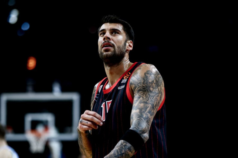 Halloween – Μπασκετικό σάιτ «έντυσε» τον Πρίντεζη με τη φανέλα του Παναθηναϊκού