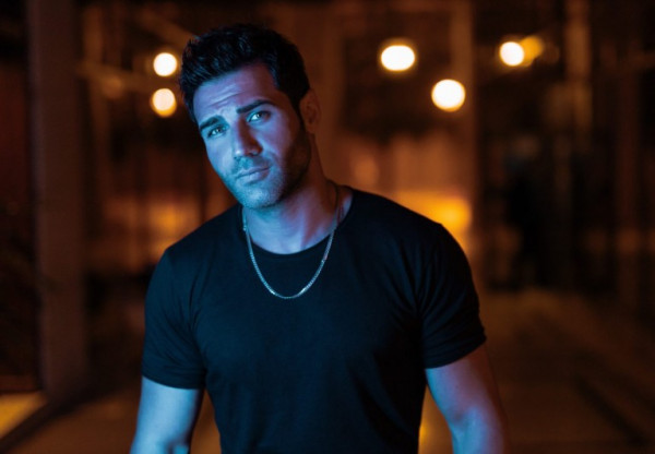 Πέτρος Ιακωβίδης – Ενώνει τη φωνή του με τη Νατάσα Θεοδωρίδου στο «Σπίτι με το MEGA»