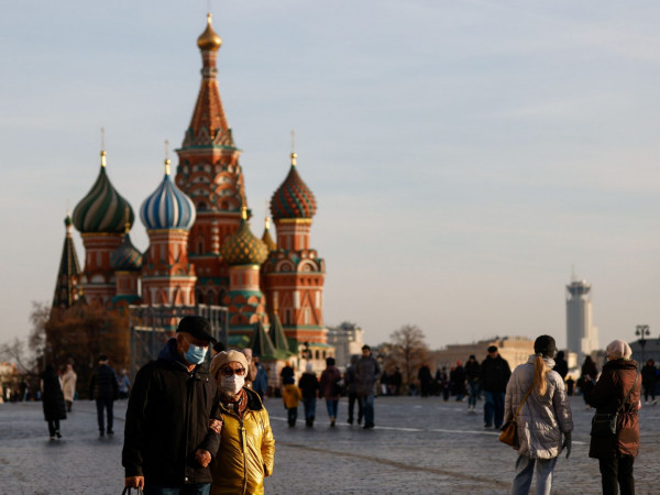 Ρωσία – «Σαρώνει» ο κοροναϊός, νέα αρνητικά ρεκόρ θανάτων και κρουσμάτων – Από σήμερα περιορισμοί στη Μόσχα