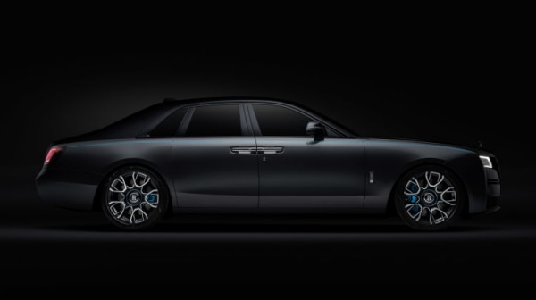 Rolls-Royce Black Badge Ghost: Από την σκοτεινή ύλη του σύμπαντος