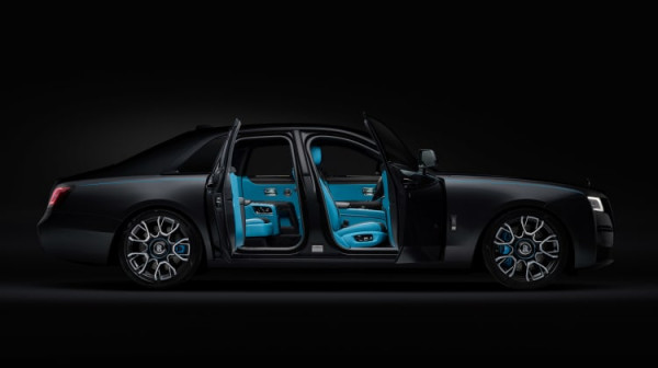 Rolls Royce Black Badge Ghost 6
