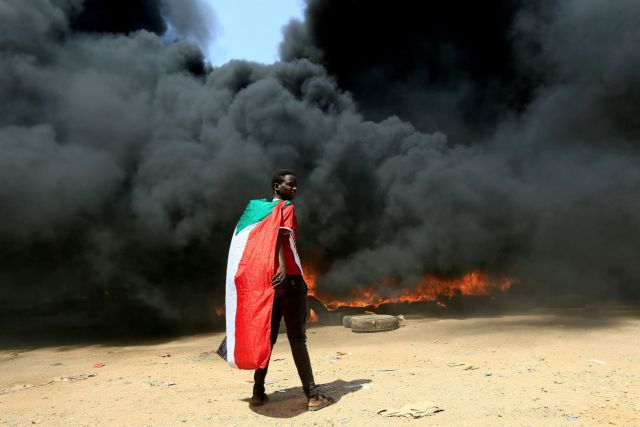 Μπορέλ – «Μεγάλη ανησυχία» για τις εξελίξεις στο Σουδάν
