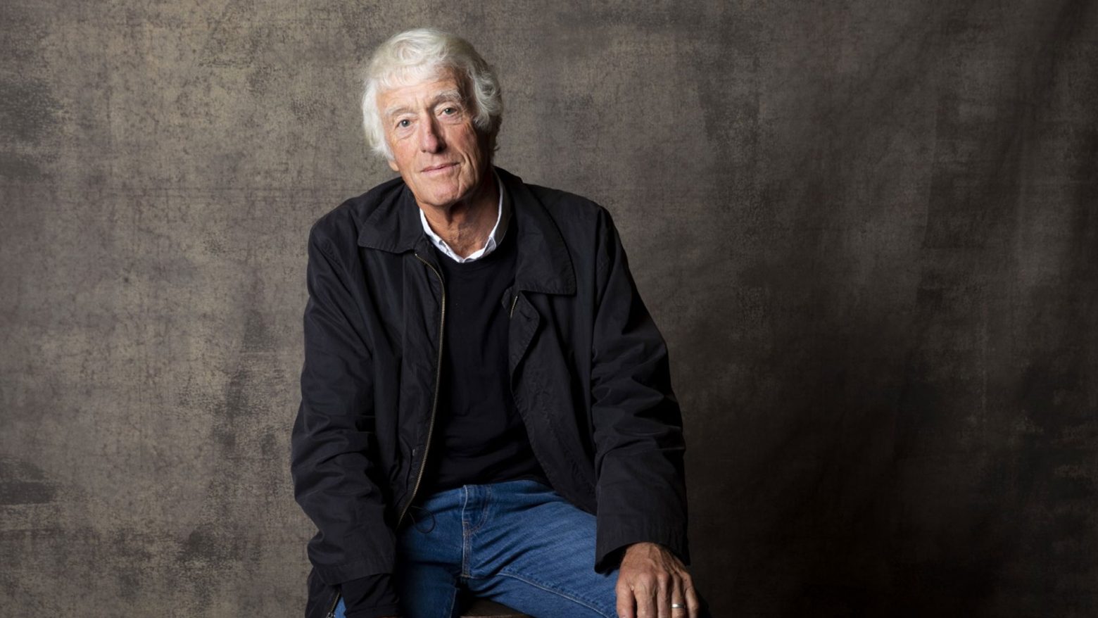 Roger Deakins – O σπουδαίος κινηματογραφιστής μιλάει για το πρώτο λεύκωμα της καριέρας του