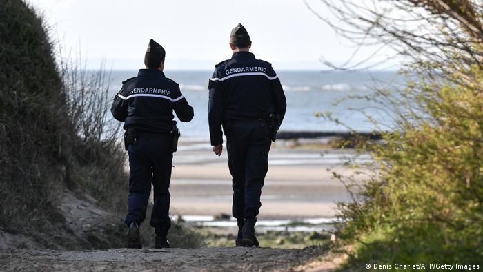 Καψόνια της γαλλικής αστυνομίας σε πρόσφυγες