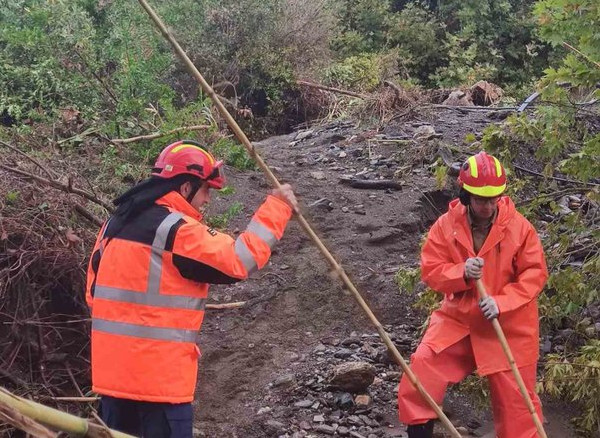 Εύβοια – Ελπίζουν σε ένα θαύμα για τον 69χρονο κτηνοτρόφο που αγνοείται – Με ελικόπτερο και drone οι έρευνες