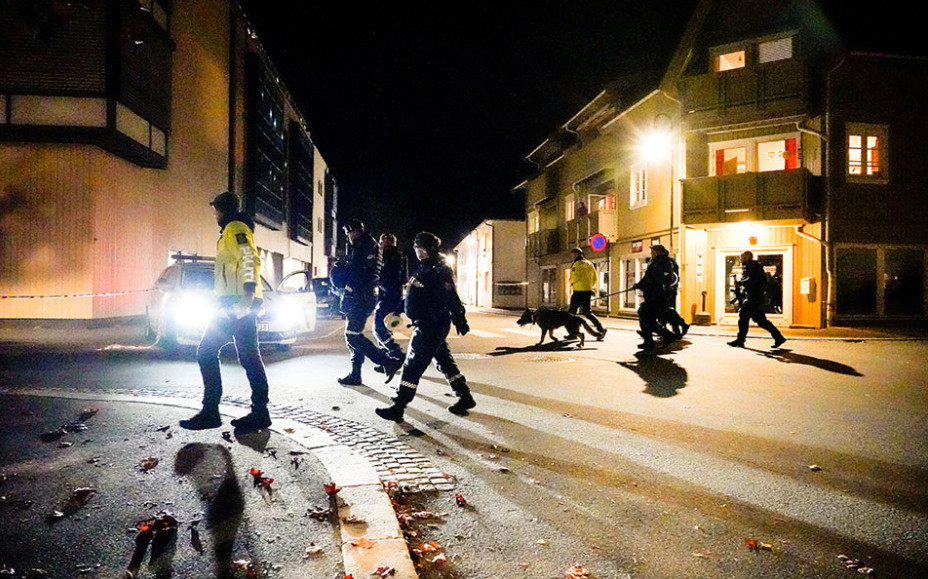 Πολύνεκρη επίθεση στη Νορβηγία - Εκτελέσεις με τόξο και βέλη - «Μοναχικός λύκος» ο δράστης