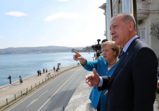 Το «τελευταίο τανγκό» για Ερντογάν και Μέρκελ – Ο συμβολισμός, η «πραγματική φίλη» και… το αμαξάκι του γκολφ