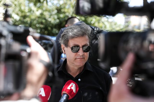 Μίκης Θεοδωράκης – Η ειδική αναφορά στα παιδιά του – Τι λέει για τον Νίκο Κουρή στις διαθήκες του