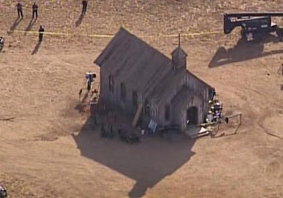 Αλεκ Μπάλντουιν –  Εξιτήριο για τον σκηνοθέτη της ταινίας μετά τους πυροβολισμούς – Ποιος είναι ο Τζόελ Σόουζα