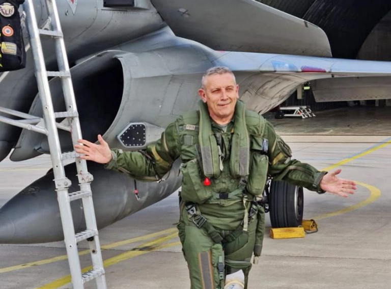 Πτήση στους αιθέρες με Rafale