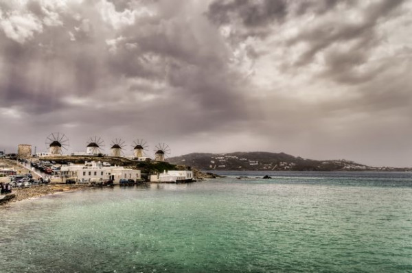 Καιρός – Πέφτει κι άλλο η θερμοκρασία – Πού θα βρέξει