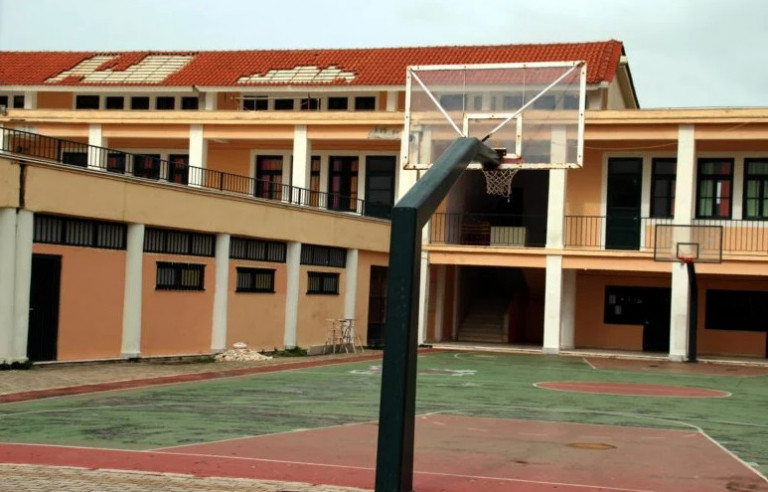 Καλλιθέα – Άγριος ξυλοδαρμός με σιδηρογροθιά έστειλε μαθητή τραυματισμένο στο «Παίδων»