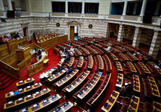 Σύγκρουση πολιτικών αρχηγών στη Βουλή για την αμυντική συμφωνία Ελλάδας – Γαλλίας