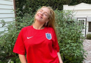 Απρόσμενη «συνάντηση» Adele και Δέσποινας Βανδή – Τι ένωσε τις δύο σταρ