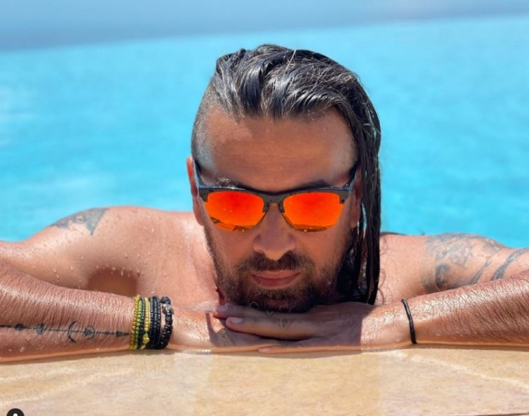 Στο νοσοκομείο με κοροναϊό ο Γιάννης Αϊβάζης – Η κατάσταση της υγείας του