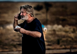 Άλεκ Μπάλντουιν – Τα πρώτα λόγια του μετά την ασύλληπτη τραγωδία – «Ράγισε η καρδιά μου»