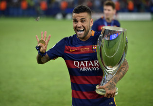 Άλβες – «Αν η Μπαρτσελόνα πιστεύει ότι με χρειάζεται, πρέπει απλά να με καλέσει»