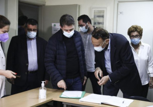 Το τετ α τετ Παπανδρέου – Ανδρουλάκη στη Χαριλάου Τρικούπη