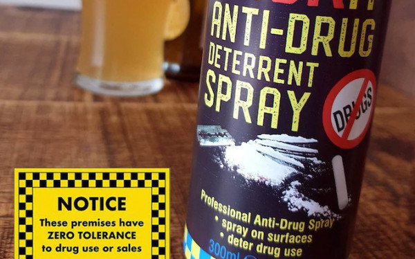 Αγγλία – Με σπρέι που καταστρέφει την κοκαΐνη ψεκάζουν τις τουαλέτες τους οι παμπ