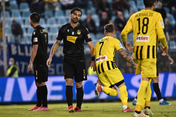 Κεφαλιά του Μπράμπετς και 1-0 ο Άρης