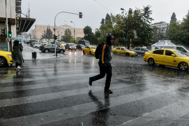 Κακοκαιρία «Μπάλλος» – Πού θα χτυπήσουν καταιγίδες τις επόμενες ώρες – Βροχές και στην Αττική