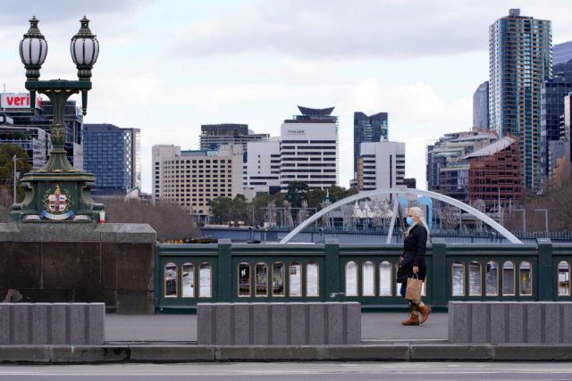 Μελβούρνη - Η πόλη με το μεγαλύτερο lockdown χαλαρώνει τα μέτρα