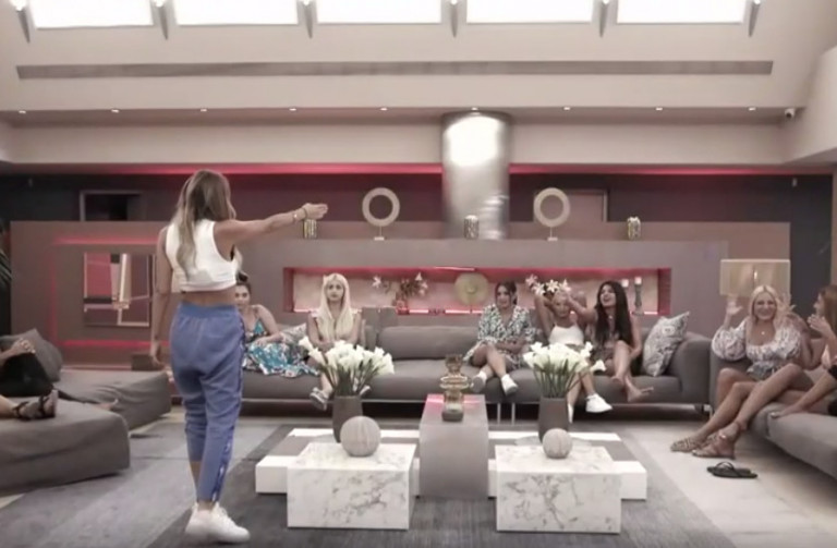 The Bachelor – Άναψαν τα αίματα στο σπίτι – Σκληροί χαρακτηρισμοί μεταξύ των κοριτσιών