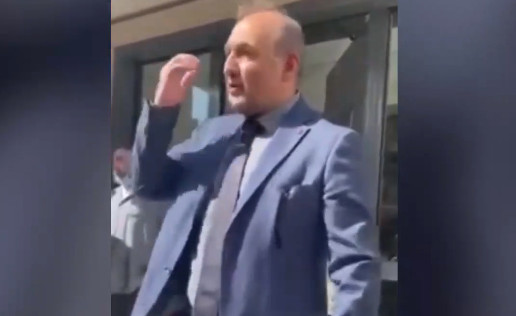 Φαίδων Βόβολης – Νέο παραλήρημα του αρνητή καρδιολόγου – «Στόχος μου να διαλύσω τους νόμους του κράτους»