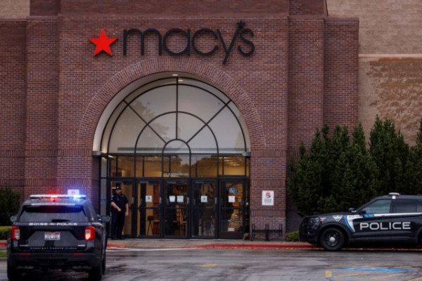 ΗΠΑ – 2 νεκροί και 4 τραυματίες από πυροβολισμούς σε εμπορικό κέντρο