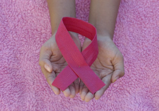 ΠΙΣ – Πρώτος σε συχνότητα και δεύτερος σε αιτία θανάτου ο καρκίνος του μαστού στη χώρα μας – Η πρόληψη σώζει