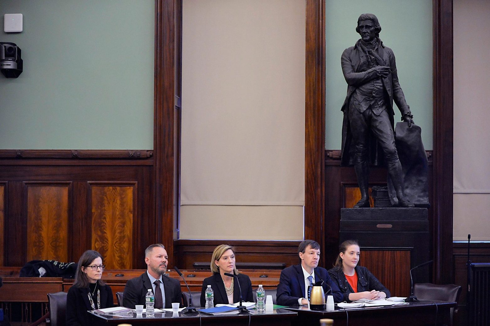 Ιστορική απόφαση - Το άγαλμα του Τζέφερσον απομακρύνθηκε από το Δημαρχείο της Νέας Υόρκης