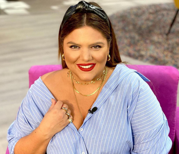 Δανάη Μπάρκα – Το πανέμορφο μπουκέτο λουλουδιών που δέχτηκε