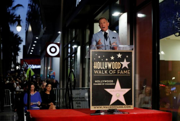 Ντάνιελ Κρεγκ – Και επισήμως κάτοχος αστεριού στη Λεωφόρο της Δόξας