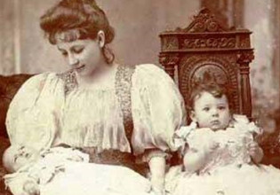 Η πολυτάραχη ζωή και το τραγικό τέλος της Πηνελόπης Δέλτα