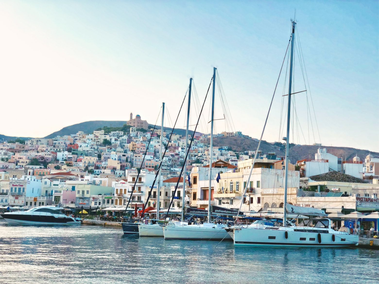 Αυτά τα τέσσερα ελληνικά νησιά αξίζουν να τα επισκεφθείς και το φθινόπωρο - Μη σου πούμε και τον χειμώνα!