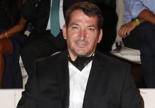 Πύρρος Δήμας – «Λύγισε» μιλώντας για τον θάνατο της συζύγου του