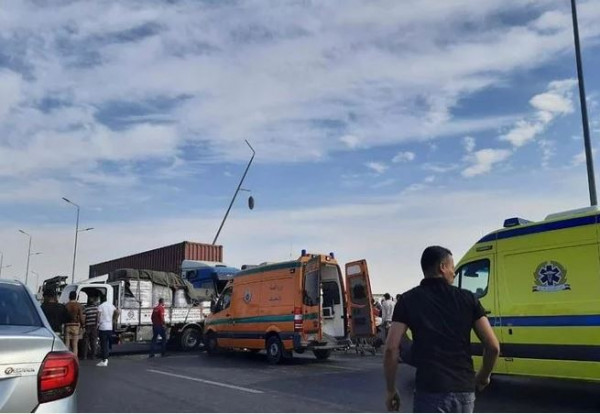 Αίγυπτος – Σφοδρή σύγκρουση φορτηγού με λεωφορείο – 19 νεκροί