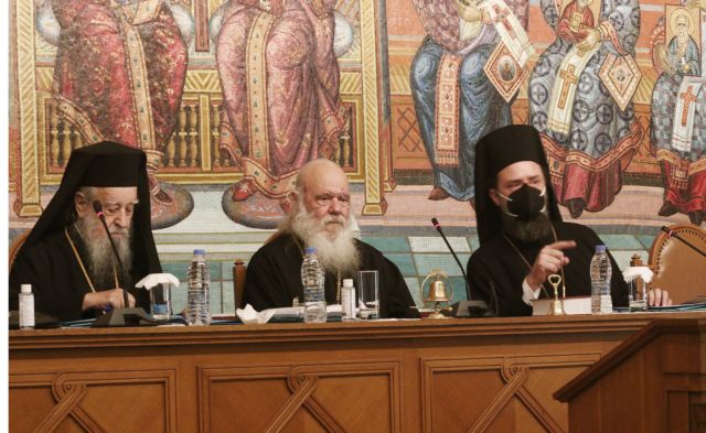 «Ιερό» παρασκήνιο και ανταγωνισμοί για πέντε μητροπόλεις