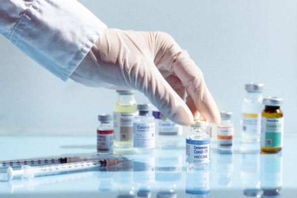 Ψαλτοπούλου - Η νέα γενιά εμβολίων θα βασιστεί στα αντισώματα ευρείας ανοσίας