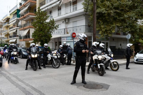 Θεσσαλονίκη – Αστακός το ΕΠΑΛ Σταυρούπολης – Ένταση μεταξύ Αστυνομίας και μελών της ΕΛΜΕ