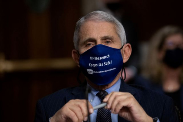 ΗΠΑ – Συγκρίνουν τον Φάουτσι με τον Μένγκελε και τα πειράματα στο Άουσβιτς