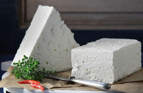 Βάφτισαν βουλγάρικο τυρί φέτα – Στις εισαγγελικές αρχές οι υπεύθυνοι της εταιρείας